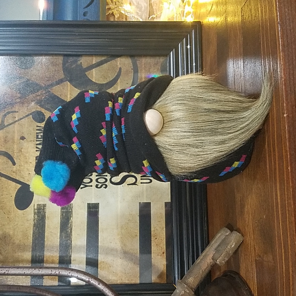 Gnormbitt the Gnomic Gnome